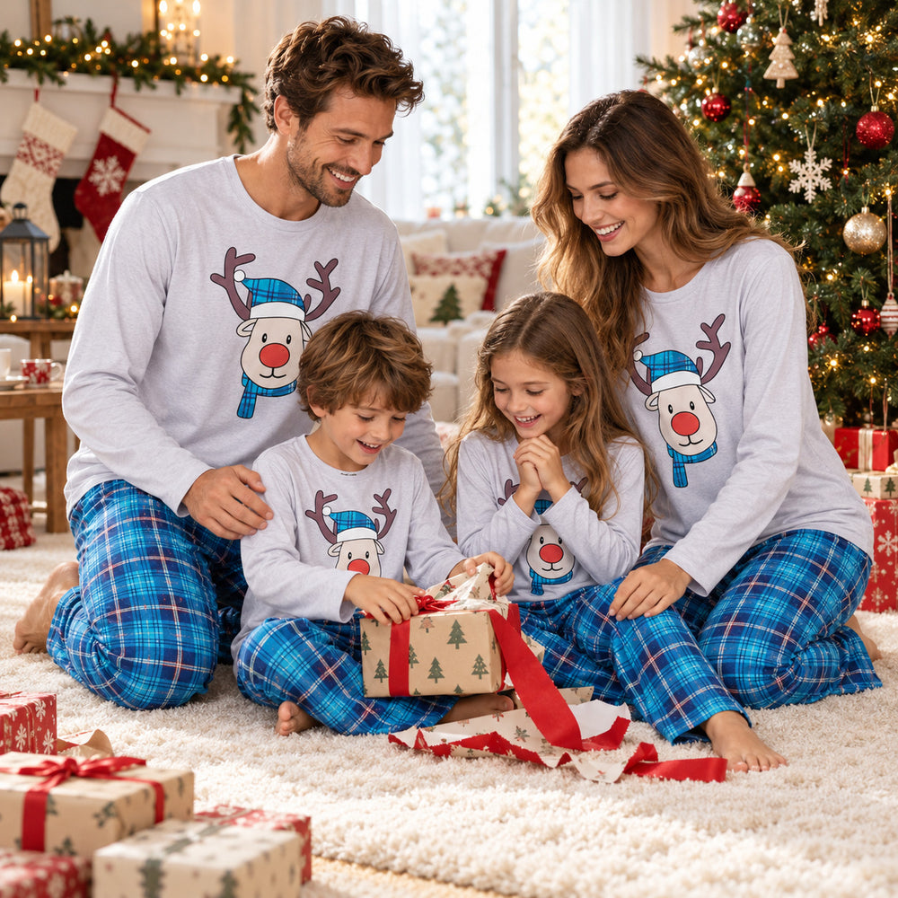 Pyjama Christmas Family - ouverture des cadeaux