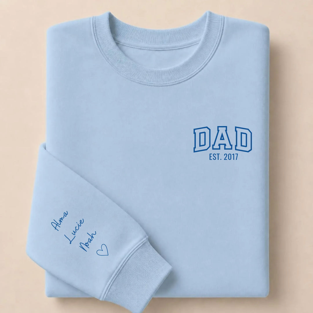 T-shirt brodé personnalisé - DAD Est Sweatshirt / Bleu Clair / S