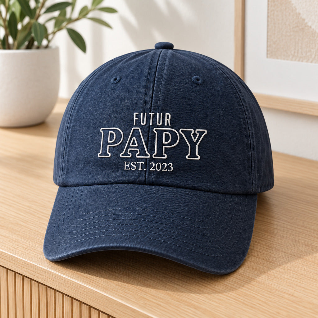 Casquette personnalisée Futur Papy marine non portée avec broderie
