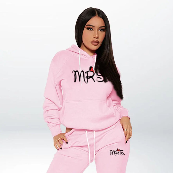 Ensemble Jogging Couple