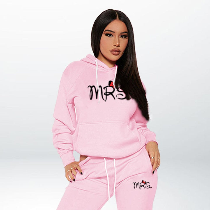 Ensemble Jogging Couple