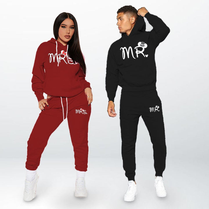 Ensemble Jogging Couple