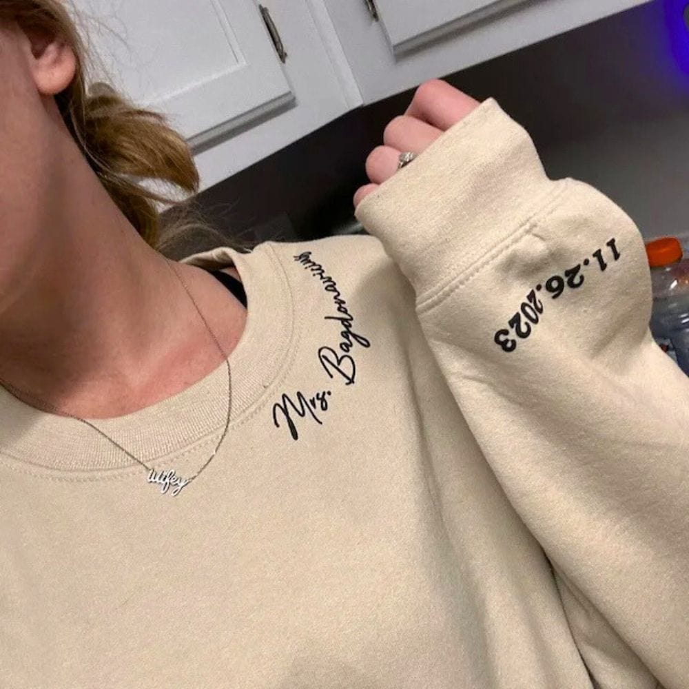 Pull Brodé Personnalisé Couple