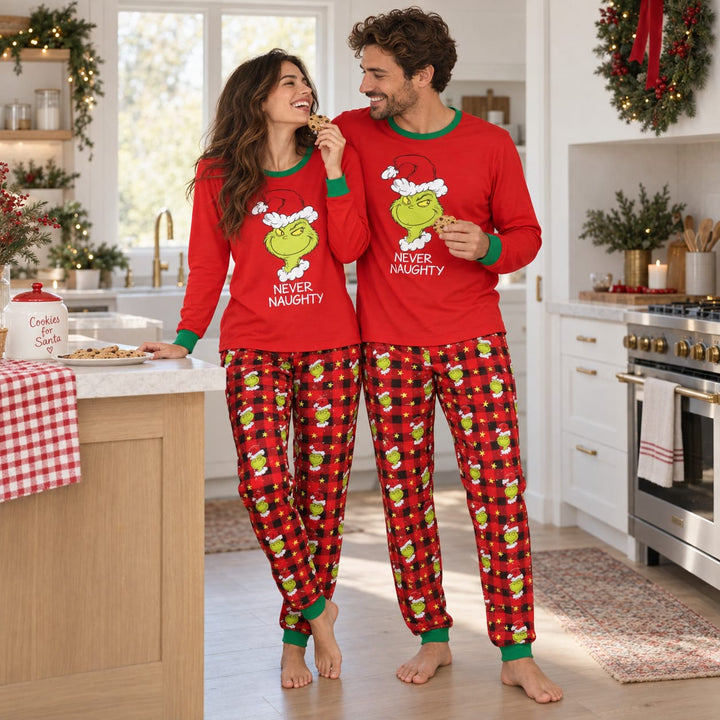 Weihnachtspyjama für Mama und Baby