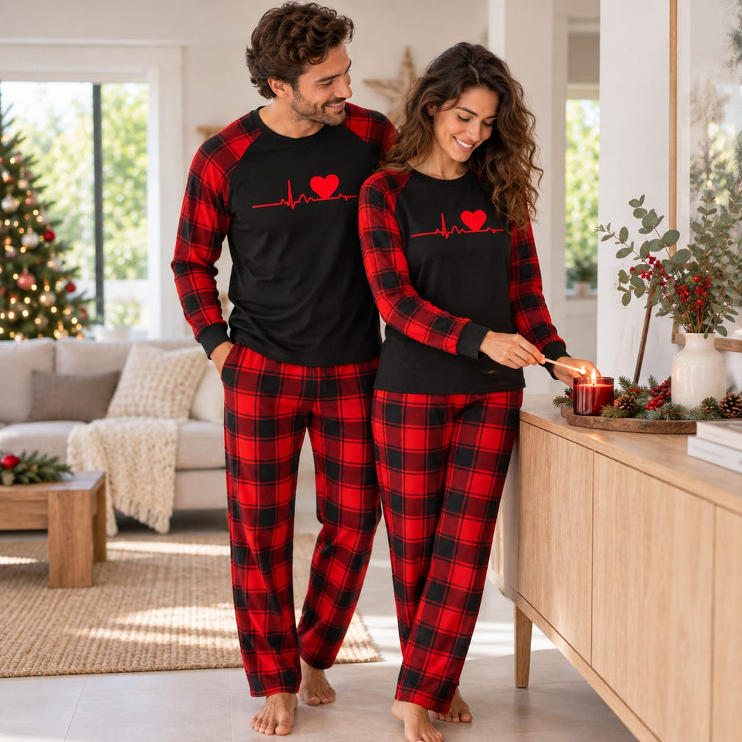 Familienpyjama mit Herz und Karomuster