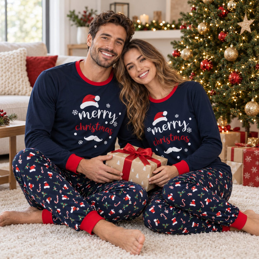 Abgestimmter Weihnachtspyjama für die Familie