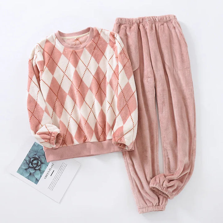 Pyjama femme rose à losanges avec pantalon déplié