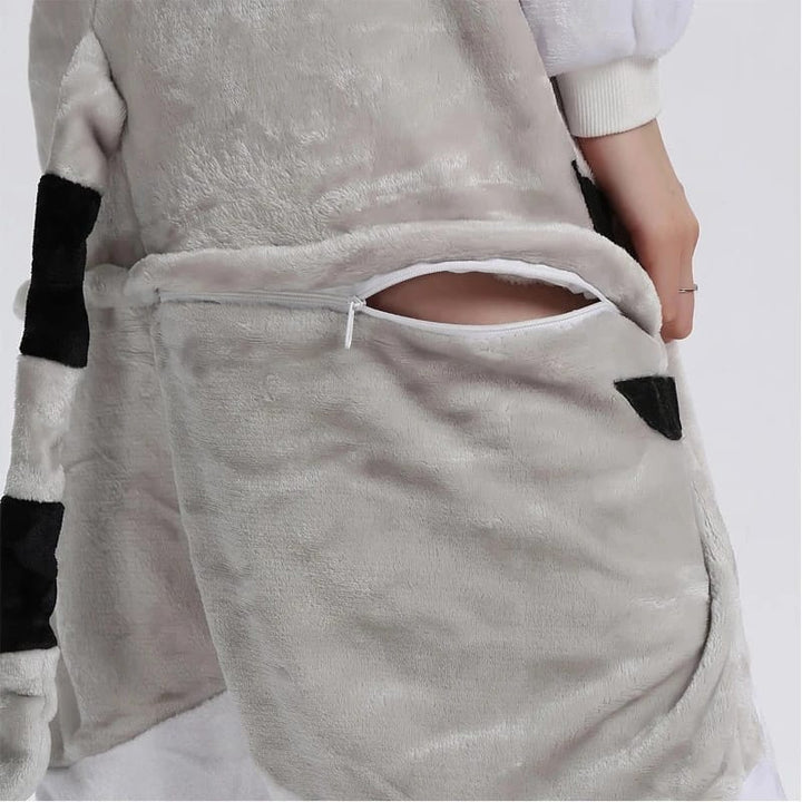 Partner-Onesie im grauen Katzen-Look