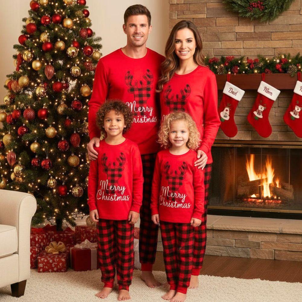 Pyjama identique pour toute la famille