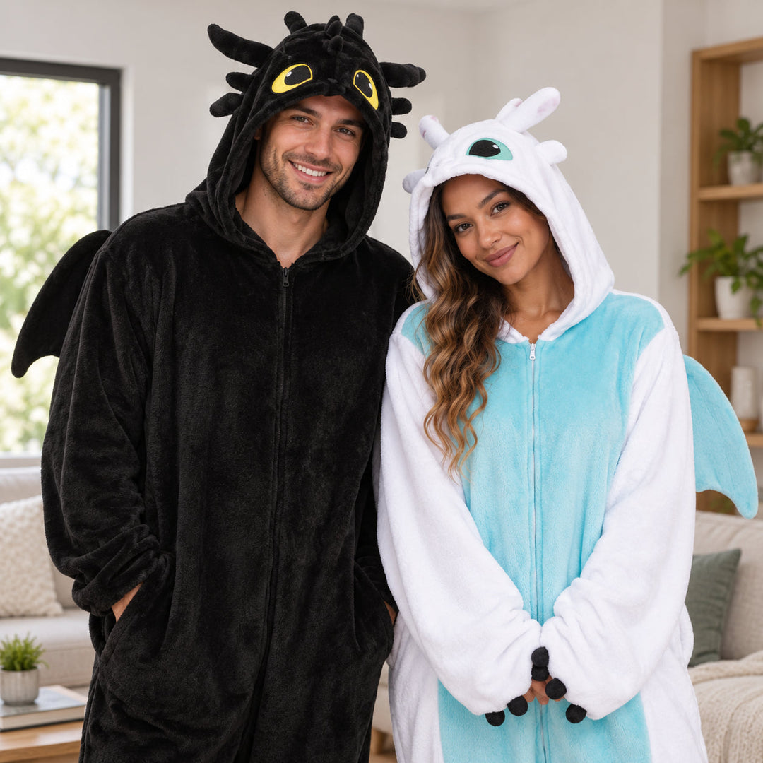 Couple portant les combinaisons dragon noire et blanche en plan rapproché taille