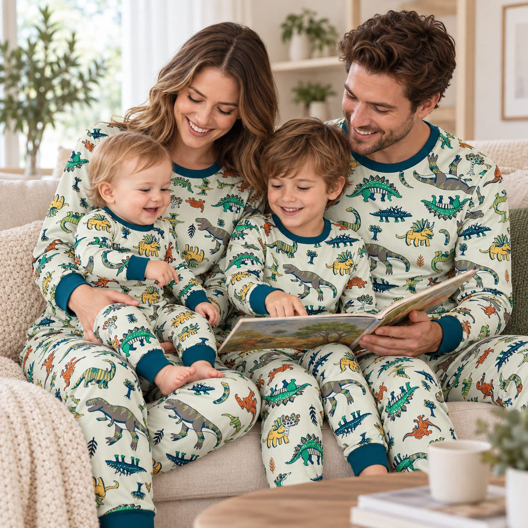 Familienpyjama mit Dinosauriermotiv