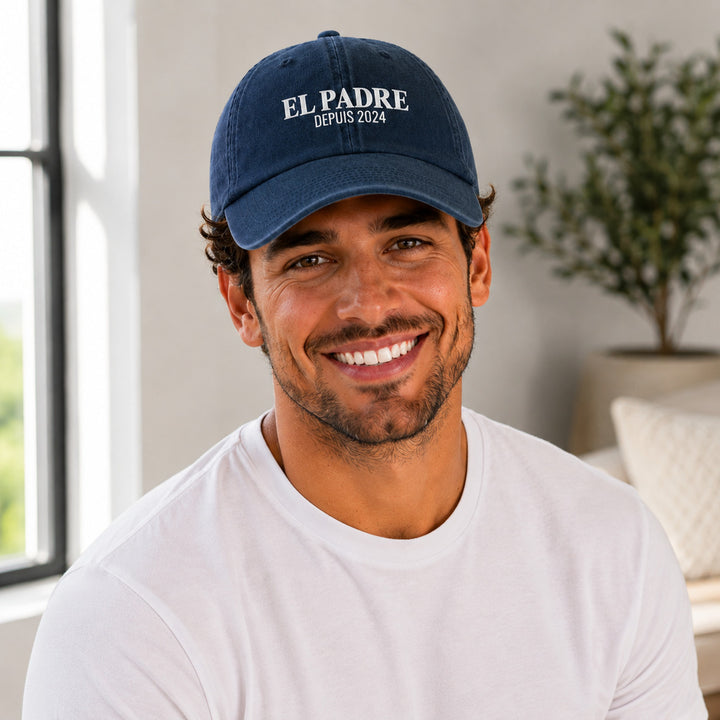 Casquette EL PADRE marine portée