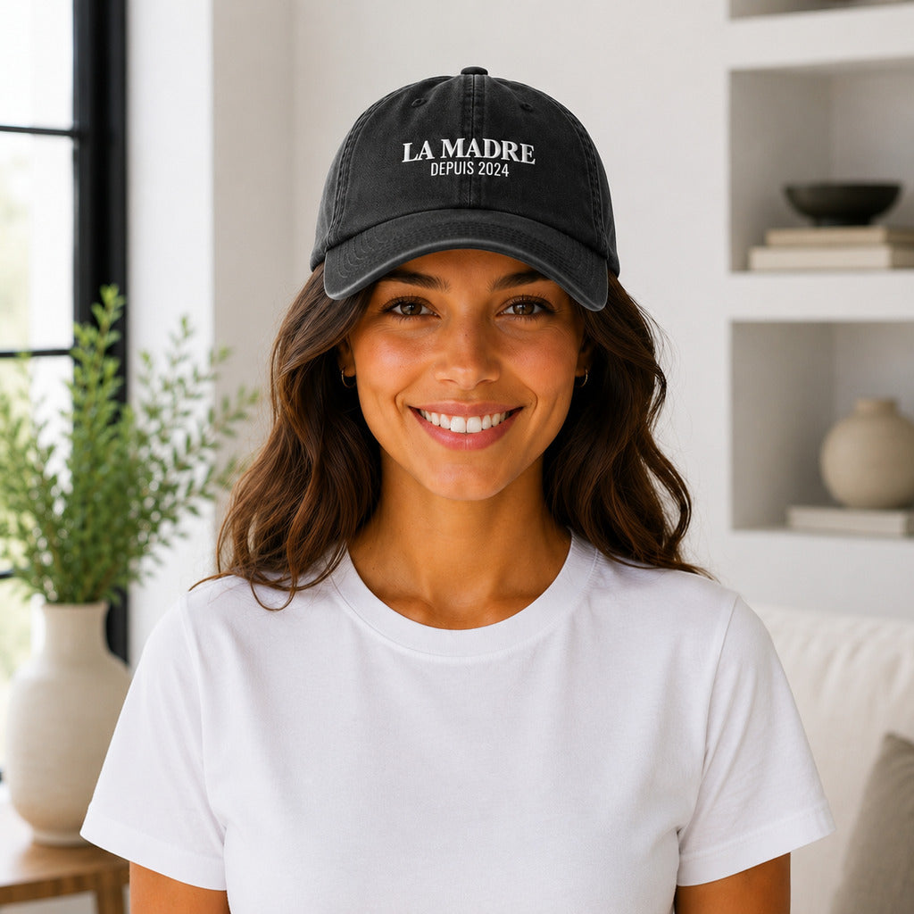 Casquette LA MADRE noire portée