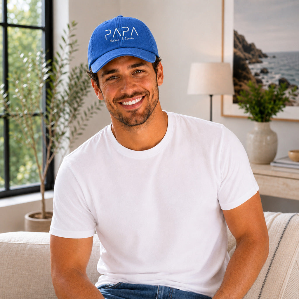 Casquette PAPA Mathieu et Camille bleue portée