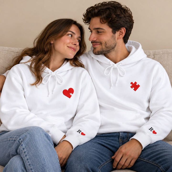 Sweat personnalisé couple – Cœur puzzle brodé et initiale Blanc / S